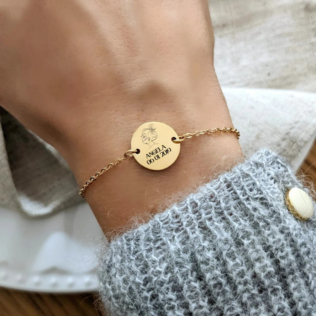 Bracciale Eleganza Tonda – Oro e Stile Unico